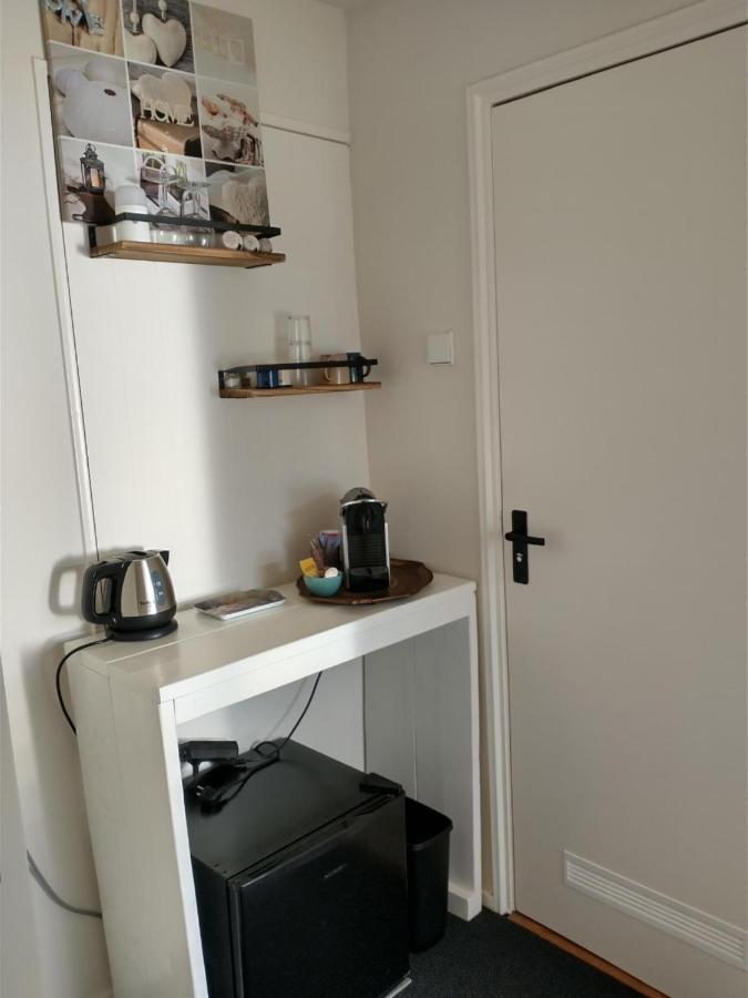 B&Bslapenopeeneiland Kaag ภายนอก รูปภาพ